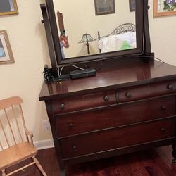 Antique Mahogany Dresser With Mirror 