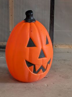 Blow Mold Halloween Pumpkin Lights Up
