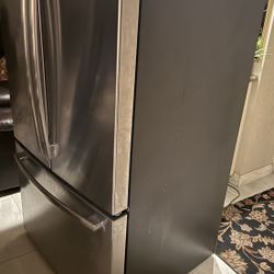 GE Fridge And Freezer Part Out 