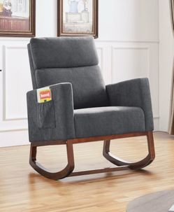 Néw Nursery Rocking Chair