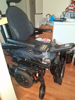 Electric wheelchair like new