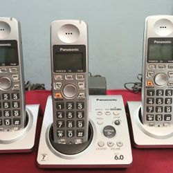 Panasonic Phone Answering System + 2 Handsets/Base TG1031S 1034S 101S - Works!!!