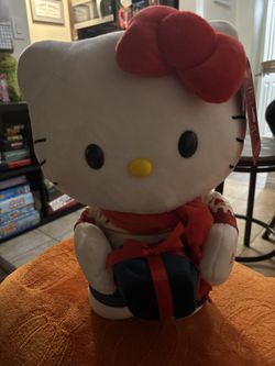 Hello Kitty Dancing Greeter