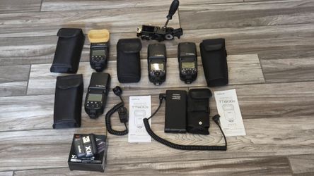 Sony flashes