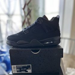 Jordan Retro 4 Black Cat Size 6.5y
