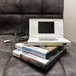 Nintendo DS Lite Console (with Super Mario Bros)