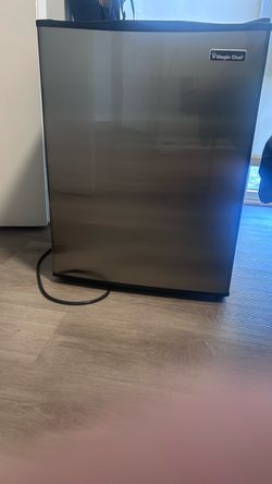 Magic Chef mini fridge
