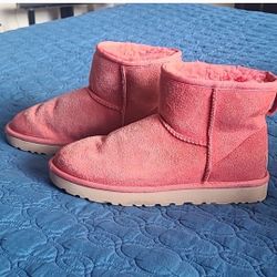 Womens pink UGG boots ankle height size 7