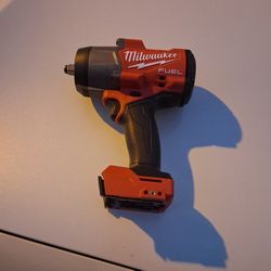 BIG TORQUE  1/2 MILWAUKE  BRAND NEW  18 VOLTS