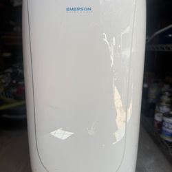 EMERSON QUIET KOOL 14,000 BTU PORTABLE AIR CONDITIONER 110 VOLTS