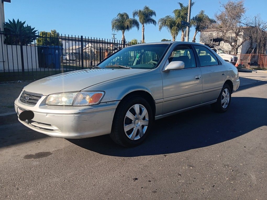 2001 Toyota Camry
