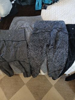Lululemon size 6