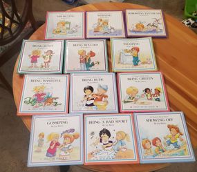 12 vintage help me be good books by Joy berry