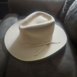 Resistol Roundup Collection Cowboy Hat – Size 7 3/8 Silver Belly