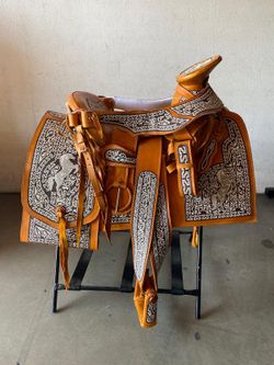 Montura bordada hecho en México 100% calidad
