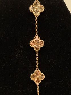 14k clover bracelet 7”