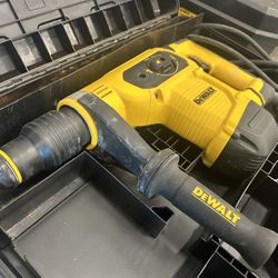 Dewalt Corded SDS-Max Concrete Rotary Hammer
