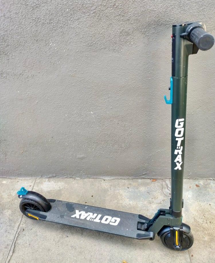 BEST  E-SCOOTER GOTRAX