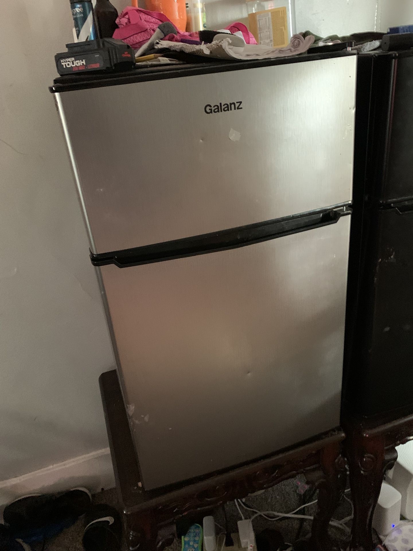 Mini fridge