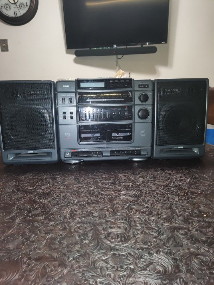 RCA boombox CD/ Cassette