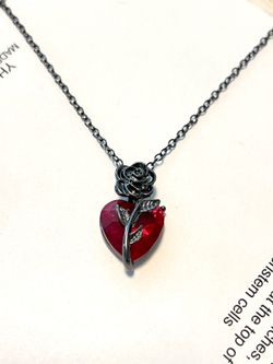 Gothic rose red heart necklace