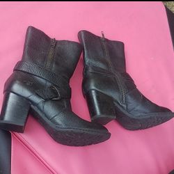 Born boots For Women's Size 8