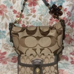 Coach Tan Carly With Wallet