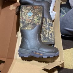 Muck boots