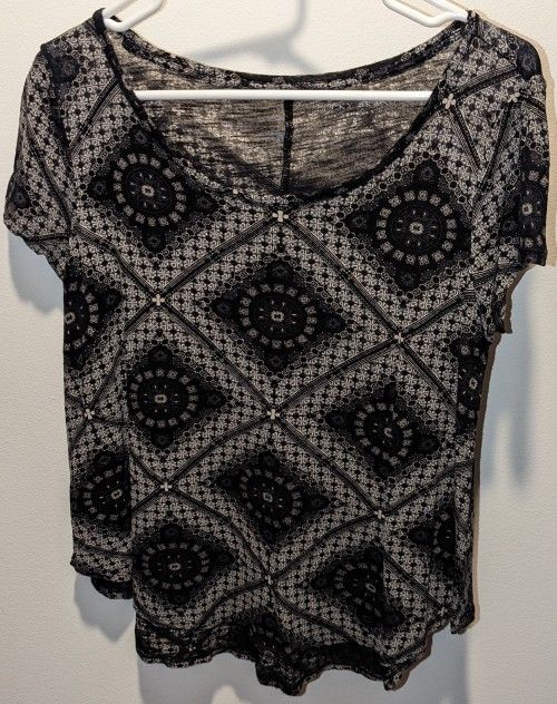 Lucky Brand Short-Sleeve Top - Sz. Small