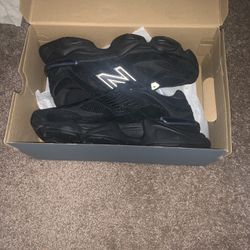 Triple Black New Balance 9060