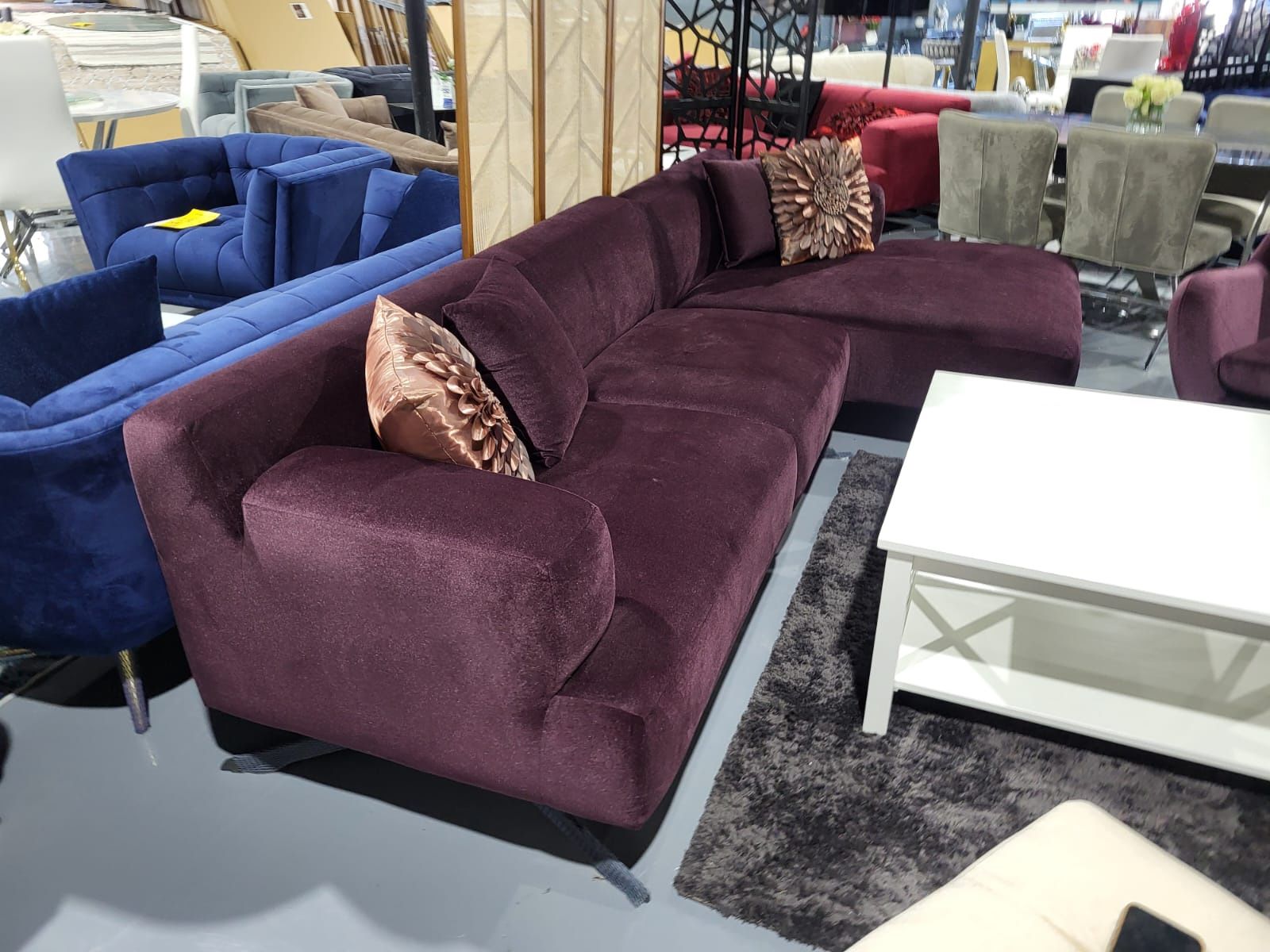 NEW SECTIONAL PURPLE VELVET 115x60