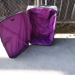 Like New Suitcase With Handle And Wheels