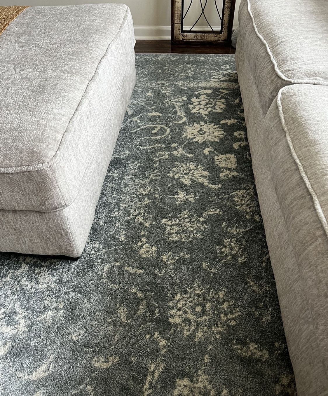 Blue Distressed 10x14 Rug 