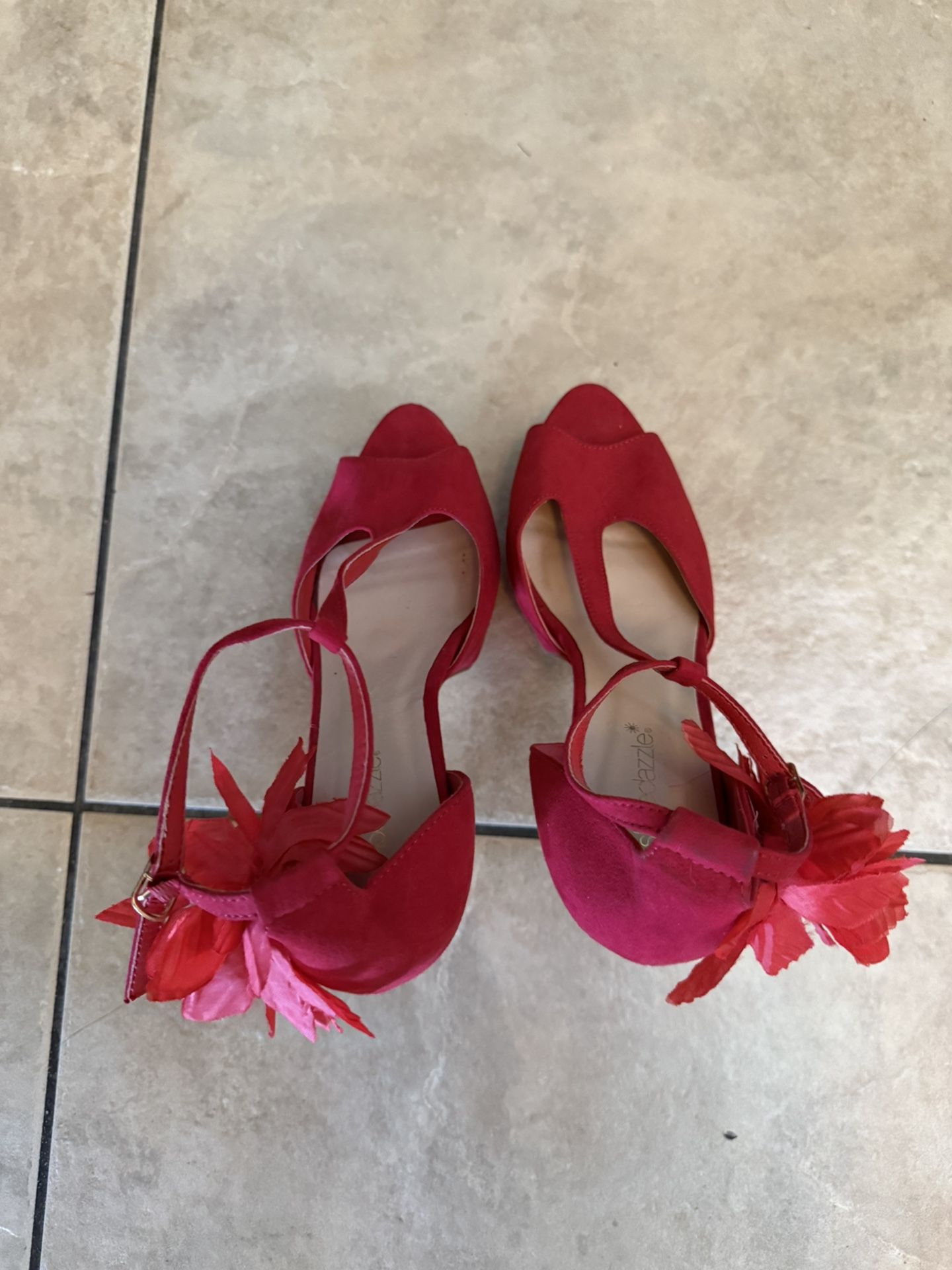 Red Platform Pumps With Flower