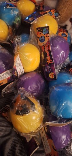 20 Brand New Halloween Smushers Lot