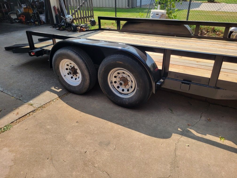 2012 Holt Mfg Heavy Duty Trailer