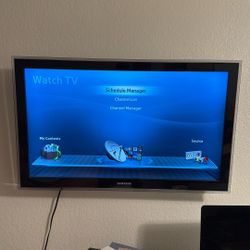 40" Samsung LCD 1080 TV