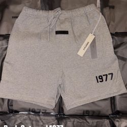 1977 Dark Oat Shorts