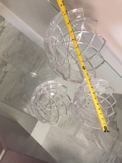 Matching glass matching nesting bowls