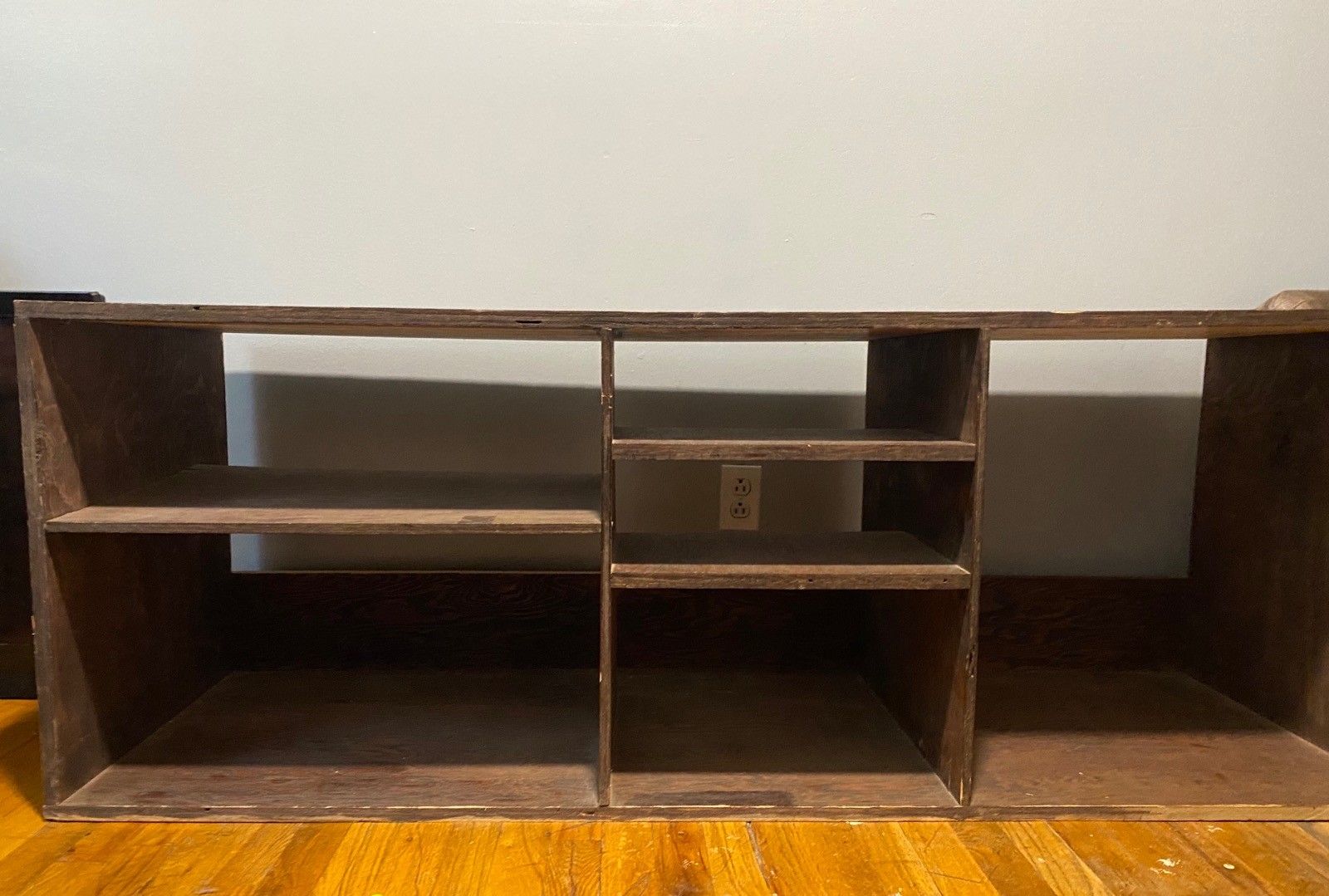 Tv stand