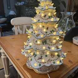 Vintage Danbury Mint 21” Christmas Magic Ceramic Tree