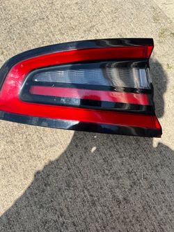 Dodge Challenger driver side tail light