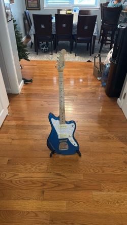 Jazzmaster Guitar Is Like New Come With  Soft Case 