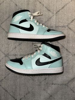 Air Jordan 1 Mid Aqua Black