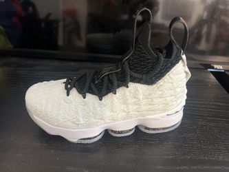 LeBron XV Size 4 Youth Brand New 
