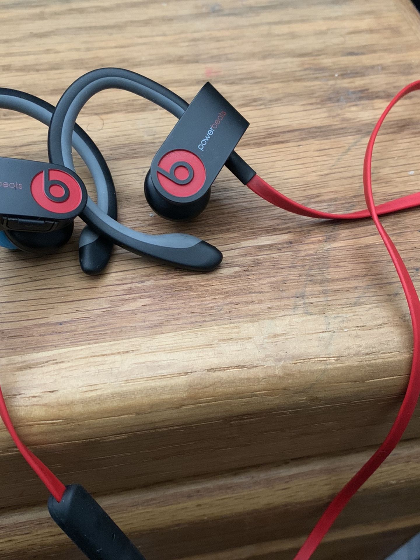 Powerbeats 2 Red*