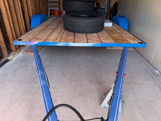 6x10 single axle used trailer /new led lights/new wooden deck /new wire /square tubing sub frame / 80% tread $1699 obo