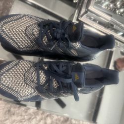 Tenis Adidas Size 11.5