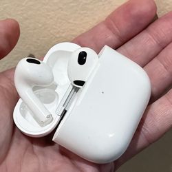 Apple AirPods (3rd Generation)