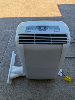 DeLonghi Pinguino Air Conditioner 12000btu